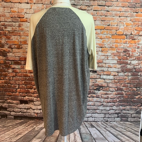 LuLaRoe Perfect Tee - Picture 3 of 5